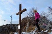 84 Dalla croce a ricordo vista in vetta Cornagera